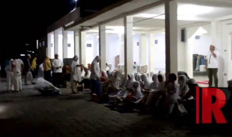 Suasana kegiatan tahrib Ramadhan di komplek Griya Pelita, Rangkapan Jaya Baru, Depok.