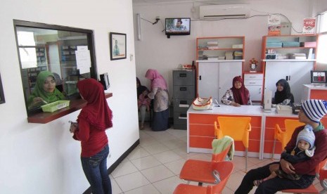 Suasana Klinik Rumah Bersalin Gratis RBG usai peresmian Klinik Pratama RBG RZ kerjasama antara Bank Muamalat dan Rumah Zakat (RZ), di Jl Turangga, Kota Bandung, Jumat (29/5). (Republika/Edi Yusuf)