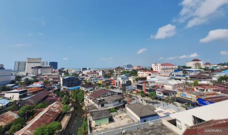 Suasana Kota Balikpapan, Kalimantan Timur.