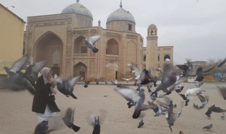 Tajikistan meminta penutupan masjid untuk mencegah corona. Suasana kota Khujand di Tajikistan