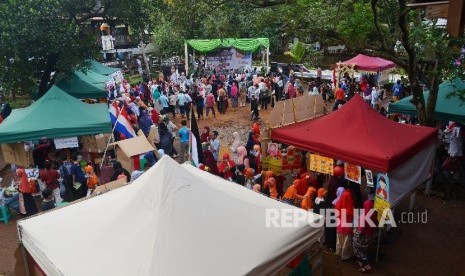 Suasana Language Fair yang diadakan di Sekolah Alam, Jagakarsa, Jakarta Selatan, Kamis (3/3). 