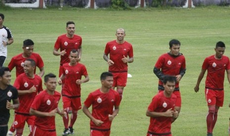 Suasana latihan Persija di Seminyak, Bali, Jumat (26/1).