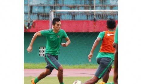 Suasana latihan timnas U-23 di Stadion Gelora Delta, Sidoarjo, Jawa Timur, Senin (2/2).