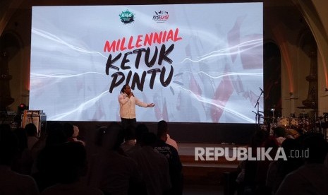 Suasana launching gerakan Milenial Ketuk Pintu yang digagas oleh tim relawan milenial Jokowi-Ma'aruf, KitaSatu, di The Pallas, SCBD, Jakarta, Ahad (17/3).