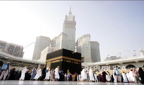 Suasana lengang di Masjidil Haram pascapenghentian umrah oleh pemerintah Kerajaan Arab Saudi di Makkah, Kamis (5/3). WNI di Arab Saudi sementara diimbau tak ke Makkah dan Madinah. Ilustrasi.