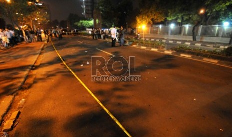  Suasana lokasi penembakan anggota Provost Mabes Polri Bripka Sukardi di Jalan HR Rasuna Said, Jakarta, Selasa (10/9) malam.  (Republika/Wihdan)