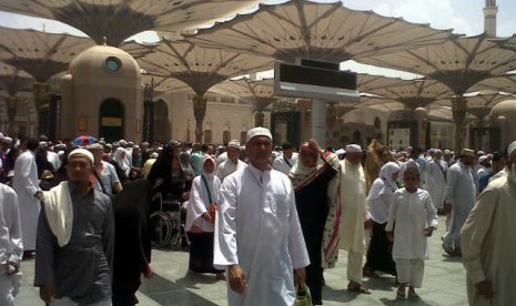 Suasana Masdji Nabawi, Madinah saat memasuki musim panas. 