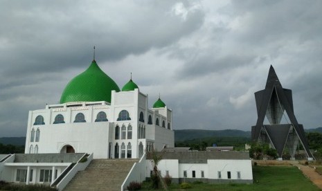 Suasana Masjid Al Jabbar di jalur lintas selatan Jawa Barat, tepatnya di Desa Karangwangi, Kecamatan Mekarmukti, Kabupaten Garut. Ulama di Garut Diminta Manfaatkan Teknologi untuk Dakwah