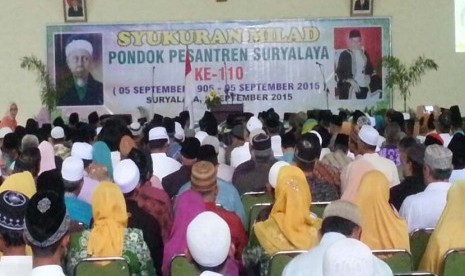 Suasana milad ke-110 Pondok Pesantren Suryalaya, Tasikmalaya, Jawa Barat, Sabtu (5/9).