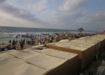 Suasana Pantai Gaza, sehari menjelang bulan suci Ramadhan.