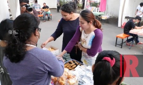 Suasana Pasar Akhir Pekan Ramadhan, Artha Graha Peduli (ilustrasi)