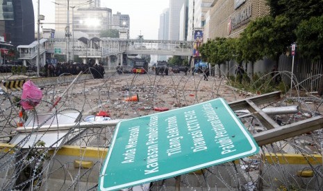 Suasana pasca kerusuhan di sekitaran wilayah MH. Thamrin, Jakarta, Kamis (23/5/2019). 