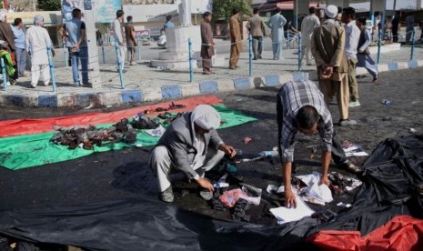 Suasana pascaserangan bom bunuh diri di Kabul (ilustrasi).