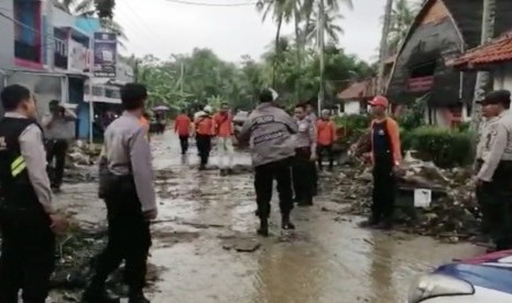 Suasana pascatsunami di Banten