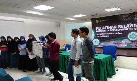 Suasana pelatihan Comdev yang diadakan oleh FPBN dan BEM UNJ di Jakarta, Sabtu (12/12).