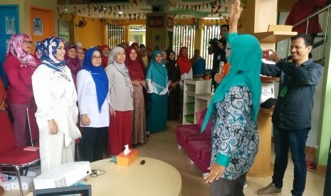 Suasana pelatihan gerakan mengajar 1.000 guru paud dan tk oleh Yayasan Batin Cahaya Bangsa