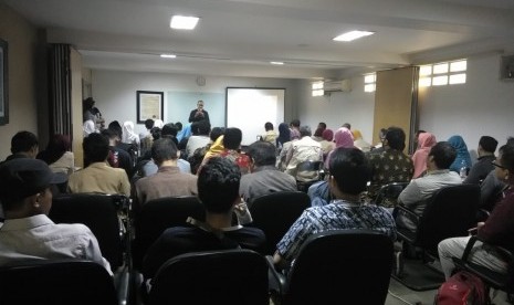 Suasana pelatihan jurnalistik online Republika di Gedung Republika, Sabtu (10/11).