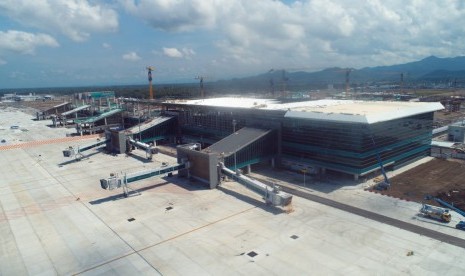 Suasana pembangunan Bandara Internasional Yogyakarta, Kulon Progo. Rencananya, bandara tersebut akan dioperasionalkan pada 29 April 2019. 