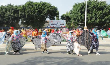 Suasana pembukaan kegiatan Gebyar Batik Sleman 2023.