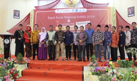 Suasana pembukaan Rakernas FoSSEI tahun 2019 di IAIN Madura.