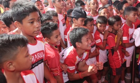 Peserta Audisi Umum Beasiswa Bulu Tangkis Djarum 2018 di GOR Angkasa, Kota Pekanbaru.