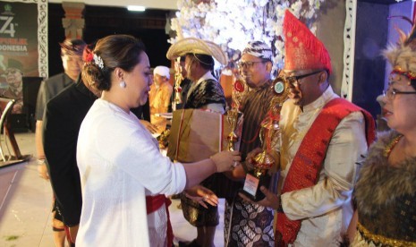 Suasana perayaan HUT RI Ke-74 di Tabanan, Bali.