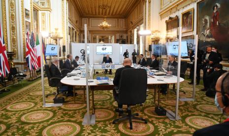 Suasana pertemuan para menlu negara G7 di Lancaster House, London pada Selasa (4/5)