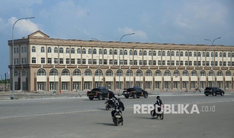 Suasana pulau C dan D Reklamasi di pantai Utara Jakarta, Rabu (11/5). (Republika/Yasin Habibi)