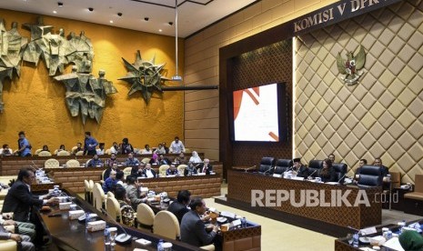 Suasana rapat gabungan pimpinan sementara MPR dengan perwakilan fraksi dan kelompok DPD di ruang KK V, Gedung Nusantara, Komplek Parlemen, Senayan, Kamis (3/10/2019).