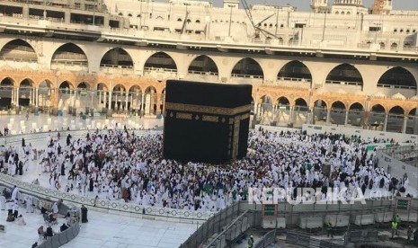 Suasana renovasi Mataf Masjidil Haram.