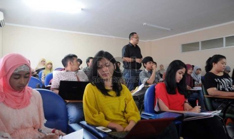  Suasana ROL To Campus (RTC) saat berlangsung di Universitas Muhammadiyah Jakarta,Kamis (20/12).