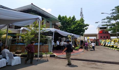 Suasana rumah duka Mensesneg era SBY, Sudi Silalahi, Selasa (26/10).