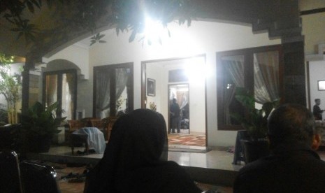 Suasana Rumah Duka Tukul Arwana