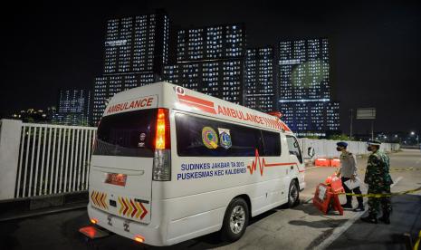 Suasana Rumah Sakit Darurat COVID-19 dengan lampu kamar yang menyala di kawasan Wisma Atlet Kemayoran, Jakarta. PT Perusahaan Listrik Negara (PLN) memprediksi kebutuhan listrik pada 2050 mendatang bisa mencapai 1.100 TWh. 