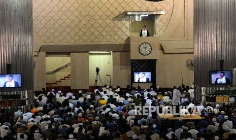 Khatib atau penceramah memberikan tausiyah. (ilustrasi) 