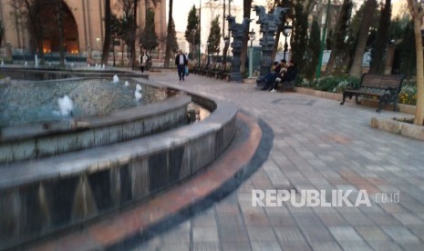 Sektor Kesehatan Alami Kemajuan Setelah Revolusi Islam Iran. Foto:  Suasana salah satu taman di Kota Teheran, Iran