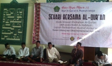 suasana semaan alquran pada acara peringatan milad bayt alquran dan museum istiqlal