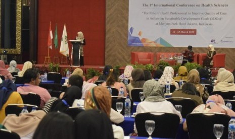 Suasana seminar internasional ICHS yang diadakan oleh Fakultas Ilmu Kesehatan (Fikes) Unas.