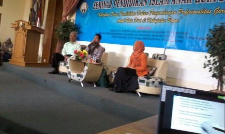 Suasana seminar PAUD yang diadakan oleh Fakultas Ilmu Tarbiyah dan Keguruan (FITK) Institut Agama Islam Sahid (INAIS) Bogor, Sabtu (19/8). 