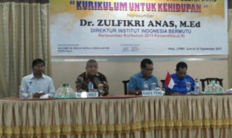 Suasana seminar pendidikan dan bedah buku 