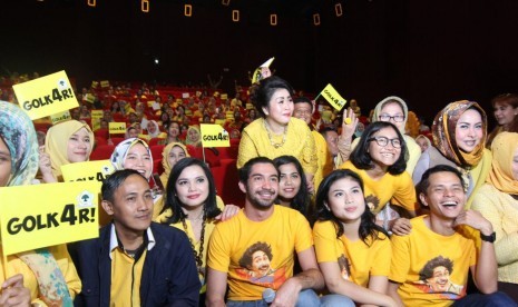 Suasana setelah nobar film Benyamin Biang Kerok di kawasan Senayan.