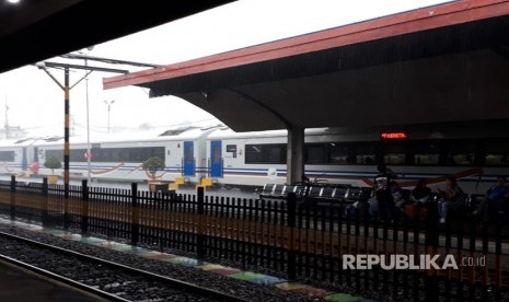 Suasana Stasiun Kota Baru Malang, Rabu (20/6).