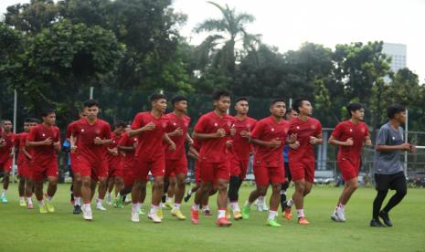 Suasana latihan timnas Indonesia U-22 (ilustrasi). Timnas U-22 tergabung di Grup A sepak bola putra SEA GAmes 2023.