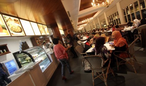 Suasana tempat makan di Roemah Kuliner Jakarta