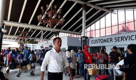 Suasana Terminal Keberangkatan 1B Bandara Soekarno-Hatta, Tangerang, Banten, jelang lebaran 2017, Senin (19/6). 