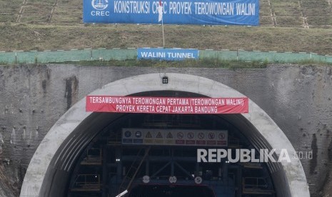 Suasana Tunnel Walini saat pengerjaan proyek Kereta Cepat Jakarta-Bandung di Kabupaten Bandung Barat, Jawa Barat, Selasa (14/5/2019). 