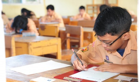 Suasana Ujian Nasional SMP