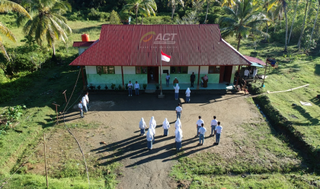 Suasana upacara di MAS Darul Ulum Sikakap, Mentawai pada Maret 2019 lalu. MAS Darul Ulum merupakan satu-satunya sekolah tingkat atas berbasis Islam.