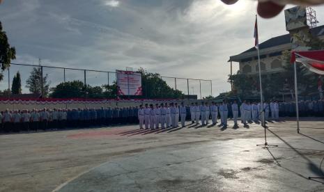 Suasana upacara peringatan kemerdekaan Indonesia ke-78 di pondok Al Mukmin Ngruki, Kamis (17/8/2023).