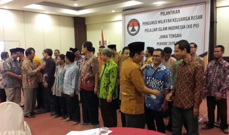 Suasana usai pelantikan Pengurus Wilayah Perhimpunan Keluarga Besar Pelajar Islam Indonesia (PKB PII) Jawa Tengah periode 2016-2020.